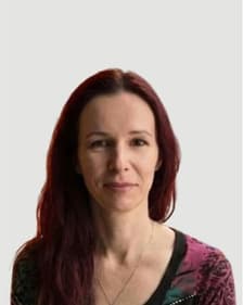 Headshot of Katerina, Founder and Lead Guide of Prague Walker.